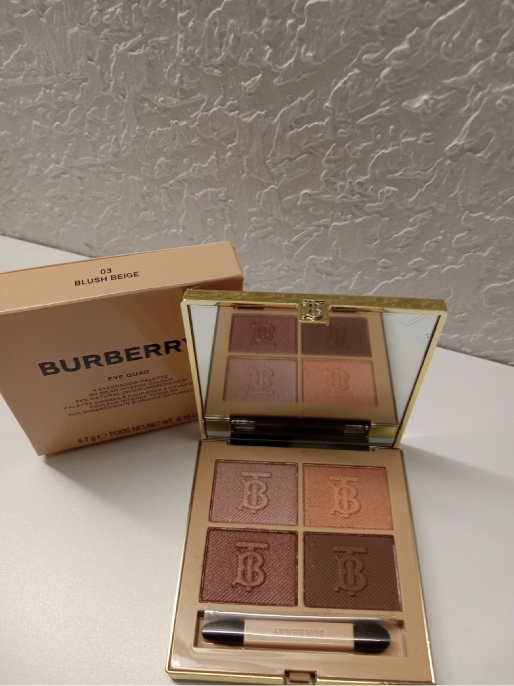 Burberry Eye Quad Palette — Peach, Rose, Taupe, Brown - Picture 2 of 5